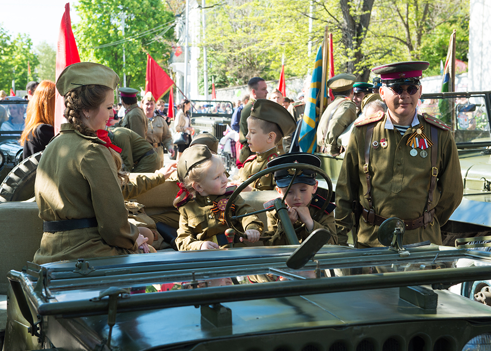 Участники Парада Победы в Севастополе.