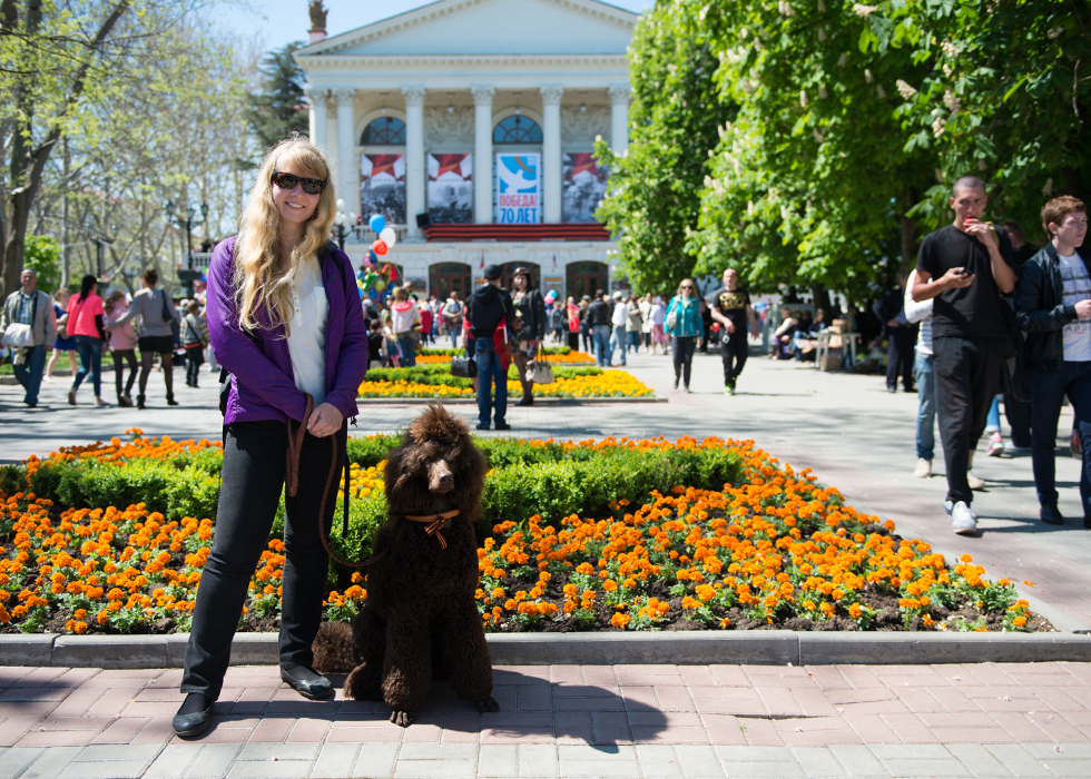 Мы с хозяйкой 9 мая в Севастополе.